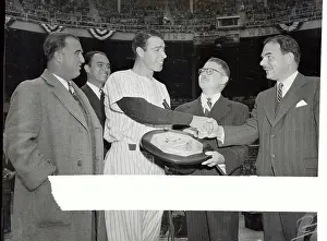 Joe DiMaggio Receiving Award