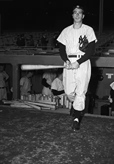 Dugout Prints: Joe Dimaggio Walking From Dugout W/Bat