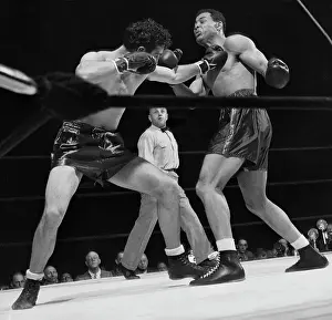 Grimacing Prints: Joe Louis And Billy Conn In Boxing Match