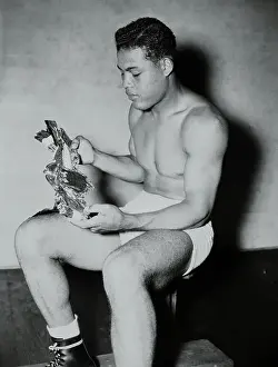 Joe Louis Observing Belt