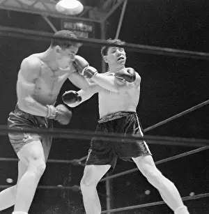 Joe Louis Punching Bob Pastor