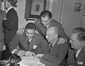 Joe Louis Signing Boxing Contract