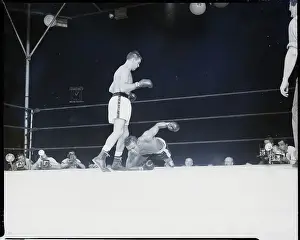 Joey Maxim Watches Sugar Ray Robinson