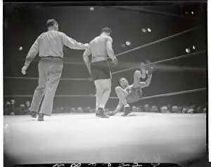 John Henry Lewis Having Trouble in Boxing Ring
