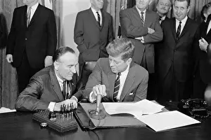 Covering Prints: John Kennedy and Mike Mansfield