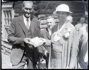 Giving Prints: John Smith Gives Cup to Eleanor Roosevelt