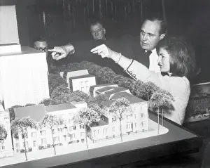 Business Meeting Prints: John Warnecke Explaining Model to Jackie Kennedy
