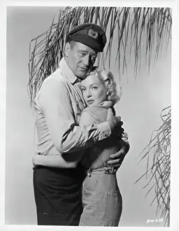 Lac0041 Prints: John Wayne And Lana Turner In The Sea Chase