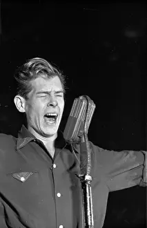 Pers Prints: Johnnie Ray
