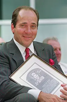 Johnny Bench Smiles W/Hall Of Fame Plaqu