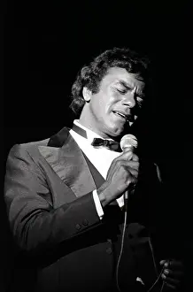 94174688 Jmathis Prints: Johnny Mathis Live