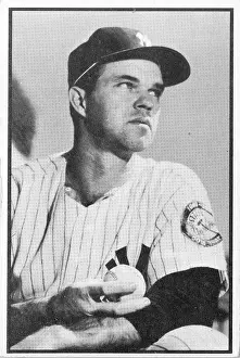 Arc0013105 Prints: Johnny Sain Gum Card