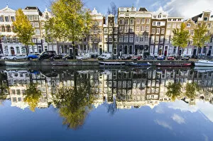 Dutch Gallery: The Jordaan: A Historic Dutch Neighborhood of Amsterdam