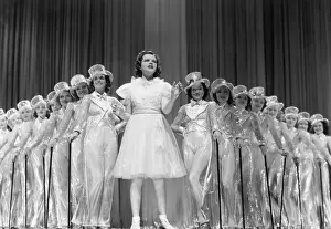 Judy Garland Stands In Front Chorus Line