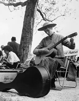 Julie Andrews Tunes Her Sound of Music