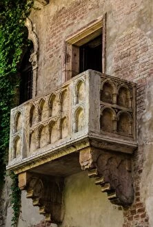 Hungary Collection: Juliets balcony in Verona