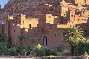 Morocco, North Africa Collection: Kasbah in Moroccan Desert