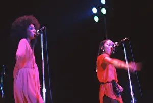 8 6 15 Ochs Prints: KC And The Sunshine Band Performing