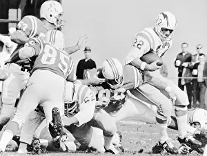 Tackling Prints: Keith Lincoln Rushing Against Patriots