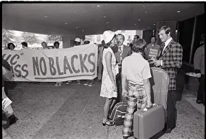 Autograph Prints: Ken Brett Outside Demonstration