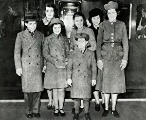 Victoria Prints: Kennedy Children and Mother at Victoria Station