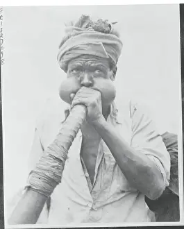 Kenya Prints: Kenyan Blowing Horn