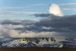 Kerlingarfjoell mountain range, view from the Kjoelur or Kjalvegur highland road, Iceland, Europe