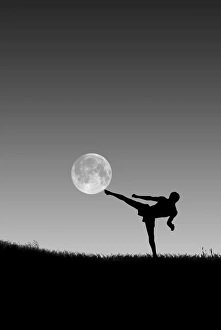 Solitude Gallery: Kicking the moon