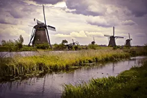 Traditional Windmill Prints: Kinderdijk