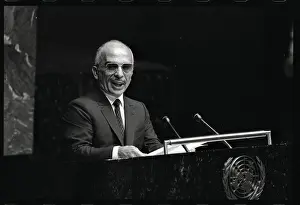 Hussein Prints: King Hussein Addressing General Assembly