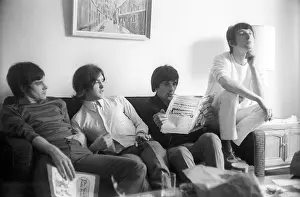 Acr07164017 2 8 13 Prints: The Kinks In Their Hotel Room