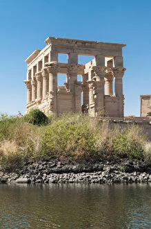 Images Dated 1st January 2016: The Kiosk of Trajan on the island of Philae