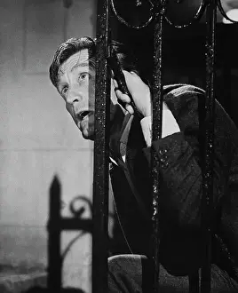 Huty33498 Prints: Kirk Douglas In The Arrangement