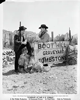 Lac0044 Prints: Kirk Douglas And Burt Lancaster In Gunfight At The O.K. Corral