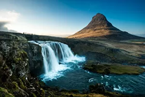 Images Dated 4th May 2017: Kirkjufell Mountain