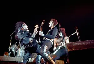 Kiss Performing
