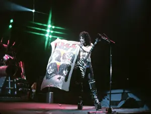 Kiss Performing
