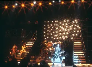 Kiss Performing