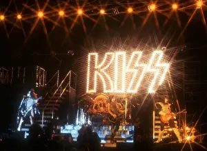 Kiss Performing