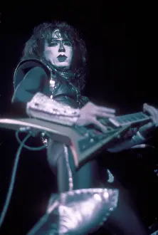 Kiss Performing