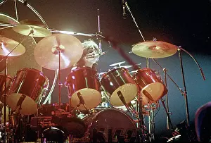 Kiss Performing