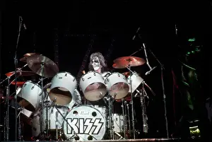 Kiss Performing