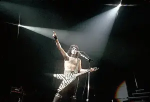 Kiss Performing