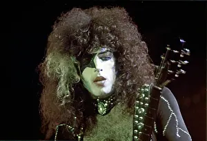 Kiss Performing