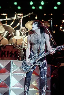 Kiss Performing
