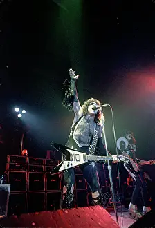 Kiss Performing