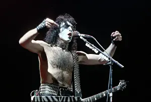 Kiss Performing