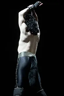 Kiss Performing