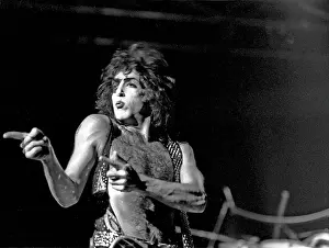 Kiss Performing