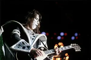 Kiss Performing